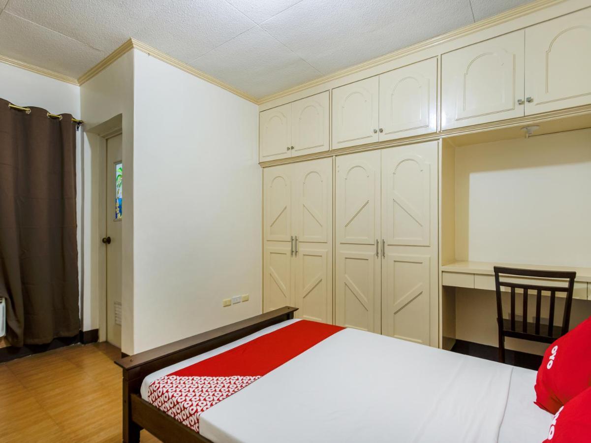 Oyo 831 Casa Maria Hotell Manila Exteriör bild