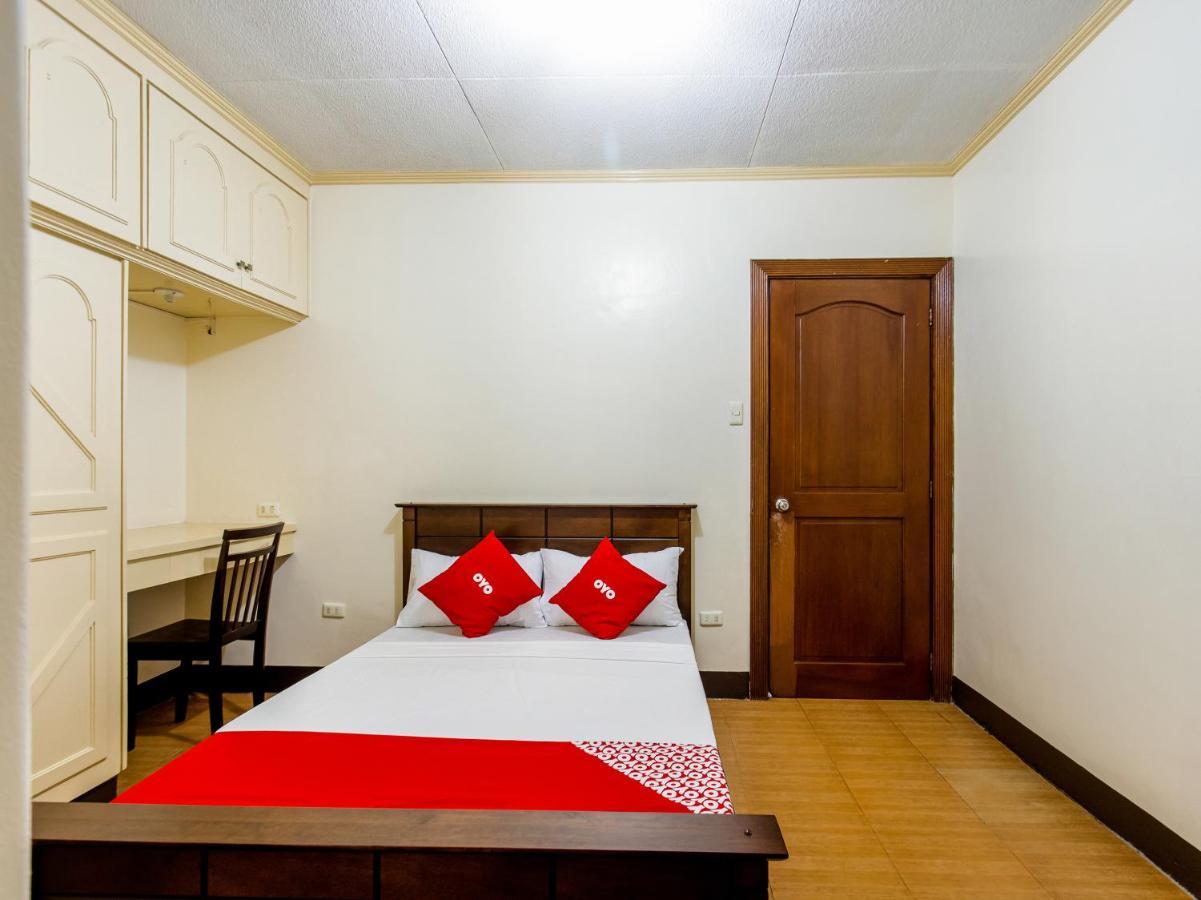 Oyo 831 Casa Maria Hotell Manila Exteriör bild